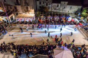 Marateachristmas Village Pista di Pattinaggio Natale